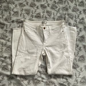 Abercrombie and Fitch white skinny jean